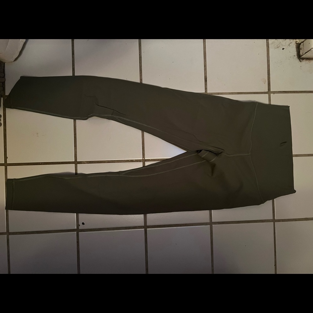 Green twill align leggings size 6